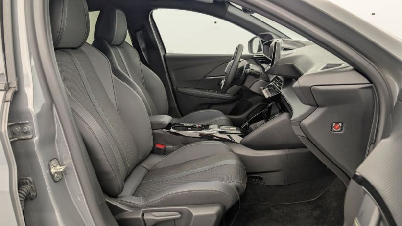 Aperçu du véhicule : Hybrid 136 e-DCS6 GT