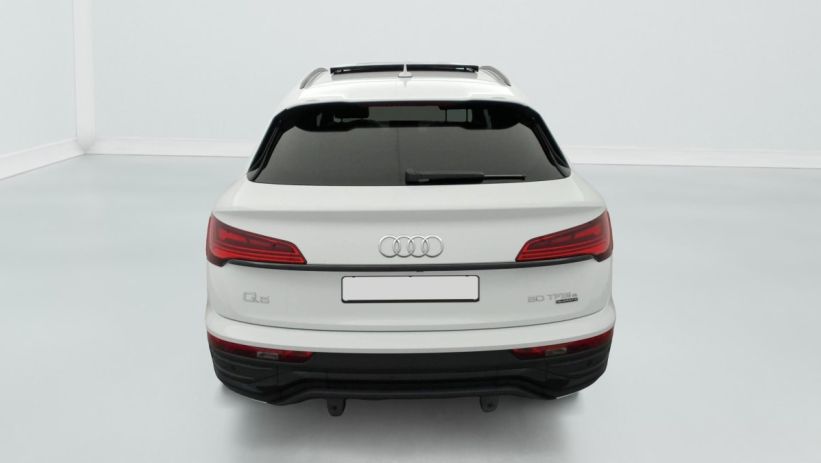 Aperçu du véhicule : 50 TFSIe 299 S tronic 7 Quattro S line