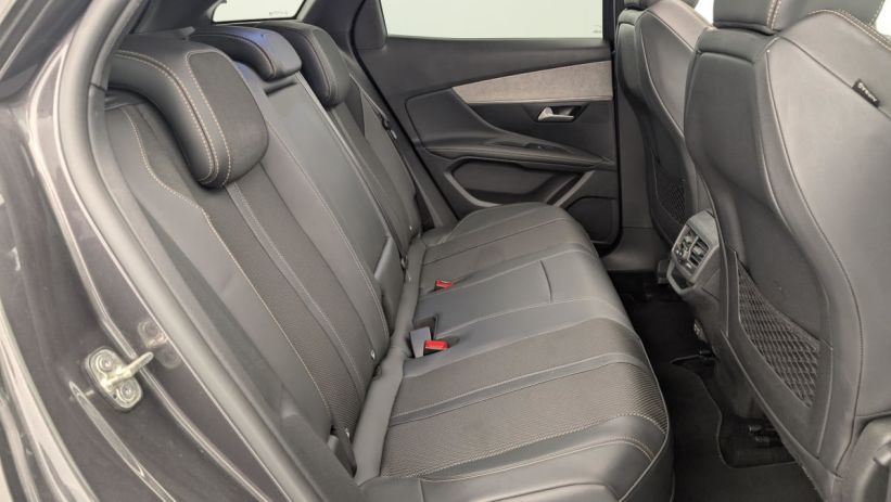 Aperçu du véhicule : Hybrid4 300 e-EAT8 GT