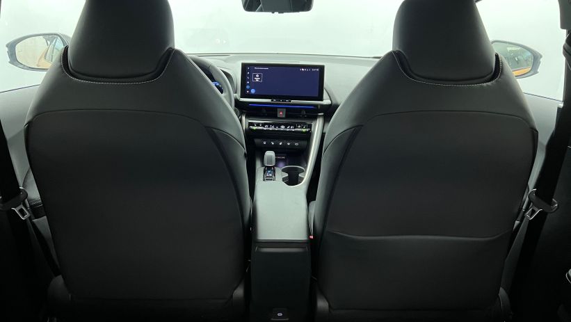 Aperçu du véhicule : Hybride Rechargeable 225 Collection Premiere Jaune Sulfure métallisé - Toit et arrière Noir