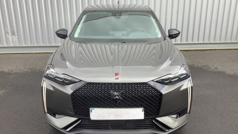 Aperçu du véhicule : DS 3 PureTech 130 EAT8 Performance Line