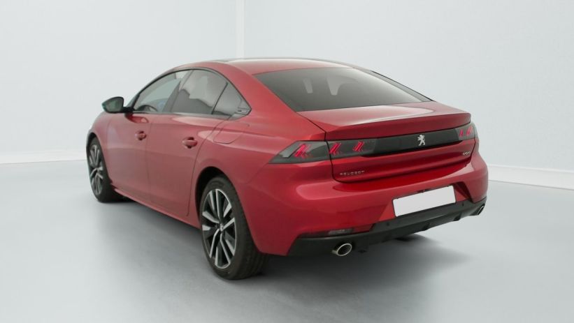 Aperçu du véhicule : Hybrid 225 e-EAT8 GT