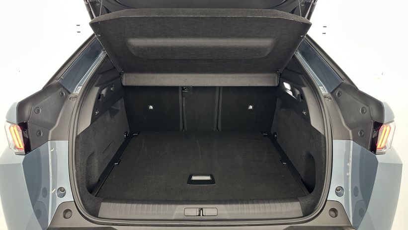 Aperçu du véhicule :  III 1.2 Hybrid 145ch Allure e-DCS6