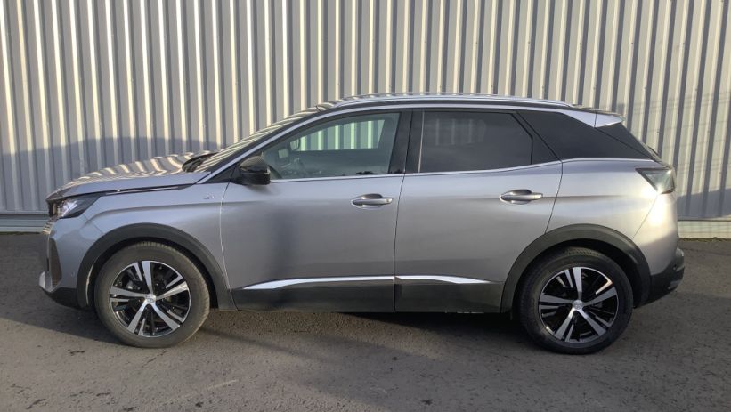 Aperçu du véhicule : 3008 Hybrid 136 e-DCS6 GT