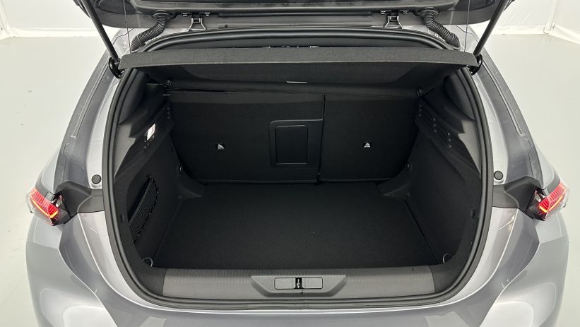 Aperçu du véhicule : III(2) 1.2 Hybrid 145ch GT e-DCS6