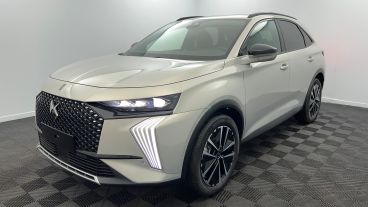 Aperçu du véhicule : BlueHDi 130 EAT8 Etoile Cristal Pearl avec 4950€ d'équipements inclus