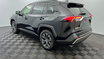 Aperçu du véhicule : Hybride 218 ch 2WD 30 YEARS Noir Attitude avec 1350€ d'équipements inclus