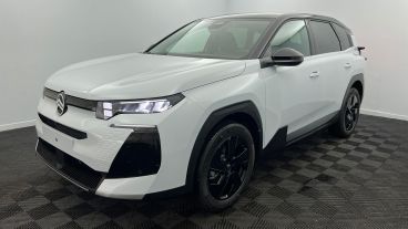 Aperçu du véhicule : Nouveau Hybrid 145 ch e-DCS6 Plus Blanc Okénite - Toit Noir Perla Nera avec 2550€ d'équipements inclus