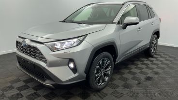 Aperçu du véhicule : Hybride 218 ch 2WD Dynamic Gris Acier avec 2850€ d'équipements inclus