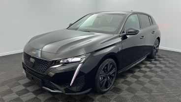 Aperçu du véhicule : BlueHDi 130ch S&S EAT8 GT Noir Perla Nera avec 2350€ d'équipements inclus