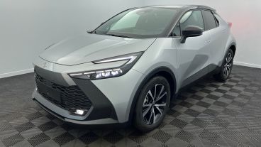 Aperçu du véhicule : Hybride 140 Design Gris Minéral - Toit Noir Onyx avec 2700€ d'équipements inclus