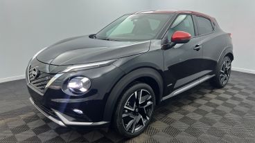 Aperçu du véhicule : HYBRID 143 N-Connecta Noir Kuro - toit Rouge Fuji avec 2500€ d'équipements inclus
